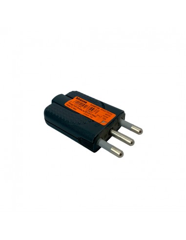 Enchufe Macho 16 Amp 2P + T Conv.
